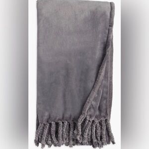 Bedford Cottage Plush Tassel Throw Blanket